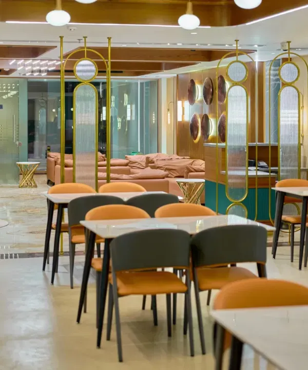 Restaurant dining area at Kowju Airport Hotel